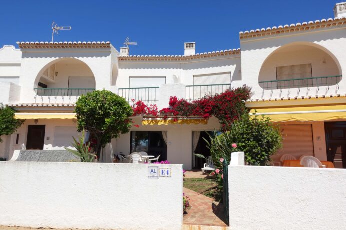 Apartmento-de-Ferias-E4-Frente-do-Apartamento