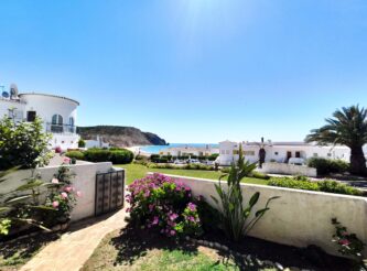 Apartmento-de-Ferias-E4-Vista-Rocha-Negra-Luz-Lagos