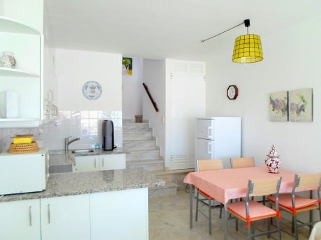 Casa-do-Monte-Kitchen-Living