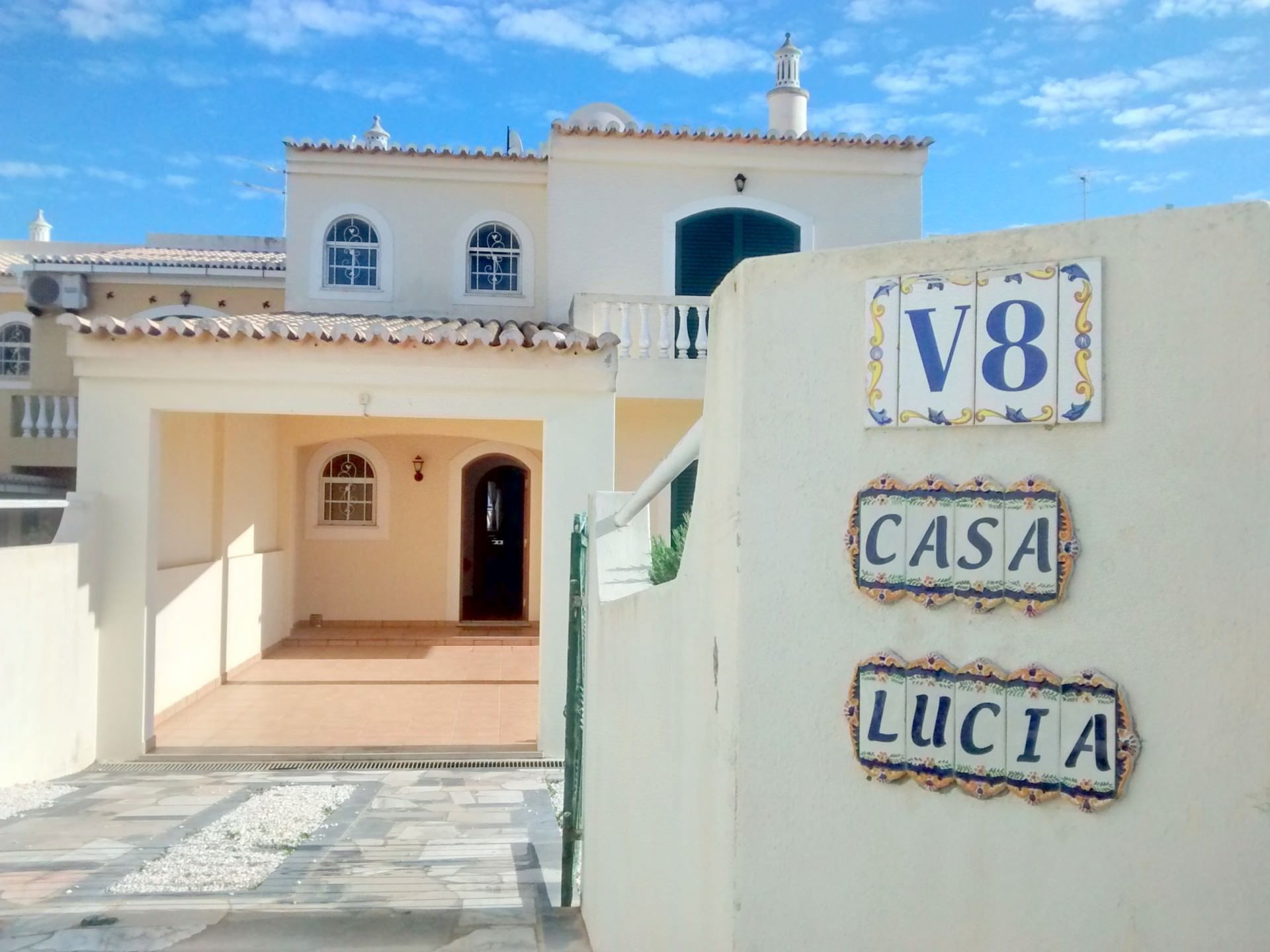 Casa-8-Claudia-Front